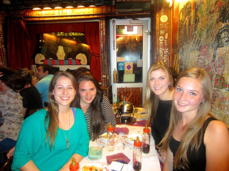 Margaux, me, Alix, and Annalie at dinner